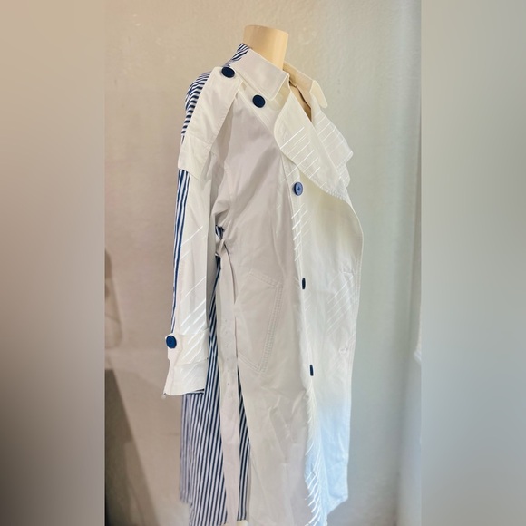 J.ING COAT WHITE AND STRIPE BLUE SIZE SMALL - Picture 14 of 16